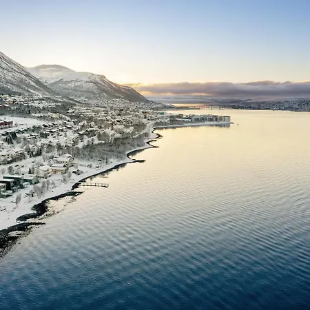 Oceanfront Penthouse Duplex Wamazing View! Διαμέρισμα Τρόμσο
