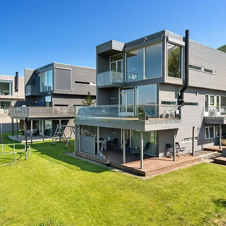 Oceanfront Penthouse Duplex Wamazing View! Tromso
