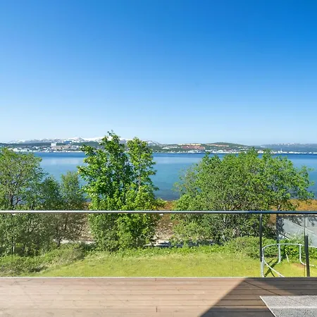 Oceanfront Penthouse Duplex Wamazing View! Lägenhet