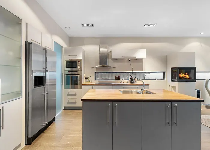 Oceanfront Penthouse Duplex Wamazing View!