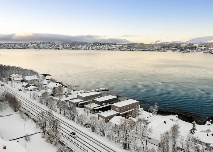 Oceanfront Penthouse Duplex Wamazing View! Apartamento