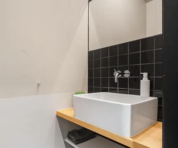 Oceanfront Penthouse Duplex Wamazing View! *