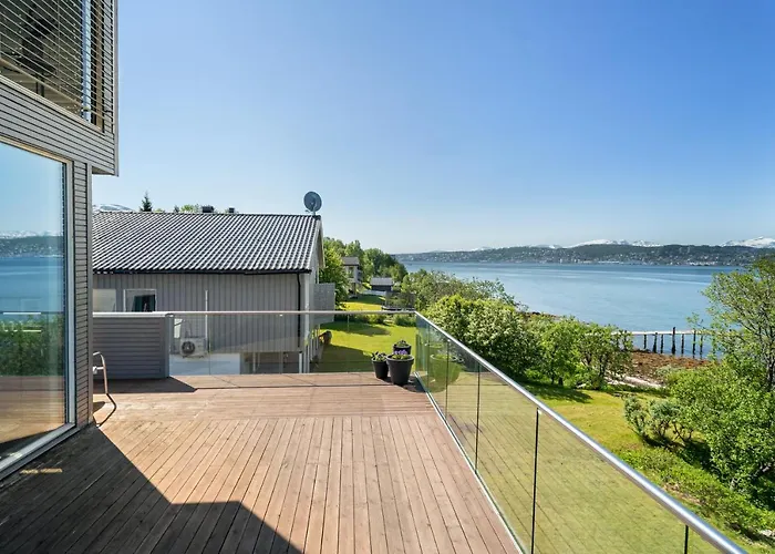 Oceanfront Penthouse Duplex Wamazing View! *